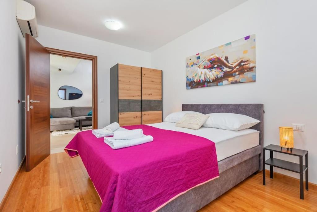 Stylish Two Bedroom Apartment&Garage Parking Place Dubrovnik Dış mekan fotoğraf