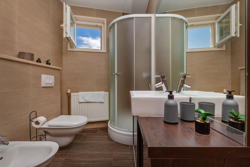 Stylish Two Bedroom Apartment&Garage Parking Place Dubrovnik Dış mekan fotoğraf