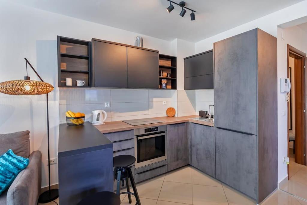 Stylish Two Bedroom Apartment&Garage Parking Place Dubrovnik Dış mekan fotoğraf