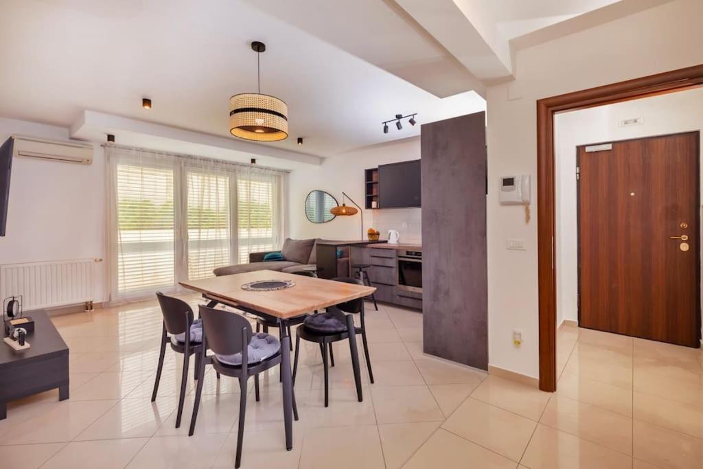 Stylish Two Bedroom Apartment&Garage Parking Place Dubrovnik Dış mekan fotoğraf
